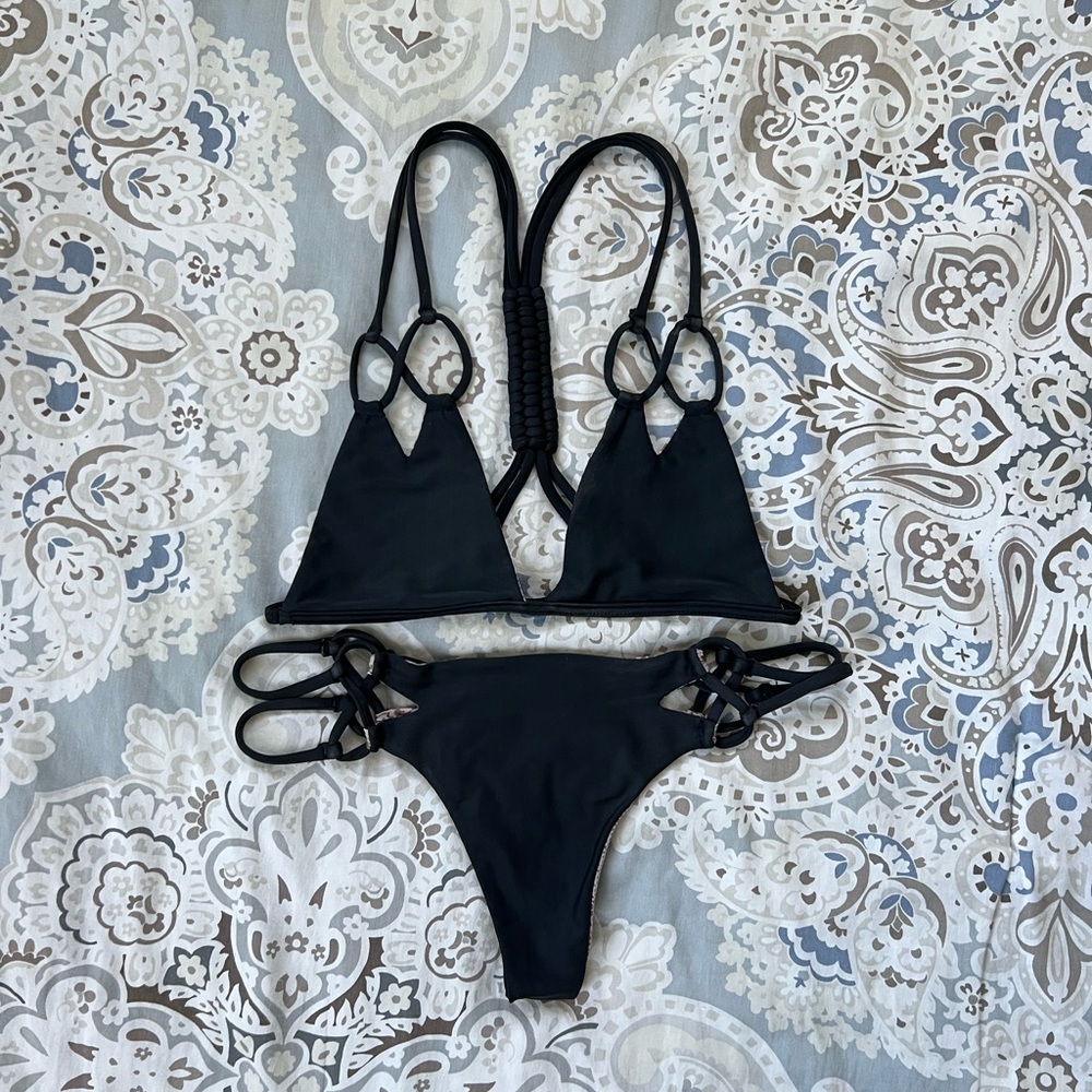 acacia shadow set